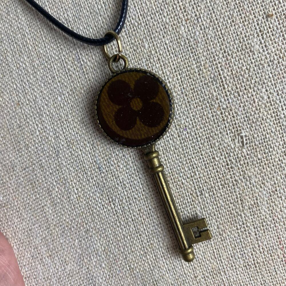 Upcycled Skeleton Key Pendant Necklace Bronze Flower Cabochon Black Cord